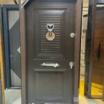 باب تركى ماركة تراست لامينوكس بنى 2 حشوة فلات 4 كالون مقاس 1 م كود 213