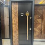 باب تركى ماركة تراست لامينوكس أسلامى أسود ف خشبي 4 كالون مقاس 1 م