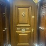 باب تركى ماركة REAL خشب بارز 2 حشوة سادة عدد 3 كالون كالى  مقاس 1 م  مزود بعتبة أستنلس New Edition