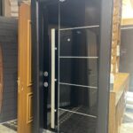 باب تركى ماركة سيليكا زجاج سيكوريت مصفح أسمر خطوط سلفر مقبض طويل