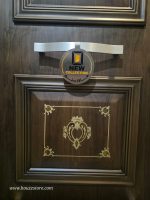 ⁦باب تركى ماركة سيليكا العالمية - Cel.ka خشب بارز 2 حشوة بنى غامق ب قشرة طبيعى Marquetry ماركترية كوالين كالى سنتر لوك كامل مقاس 1 م⁩ - الصورة ⁦5⁩