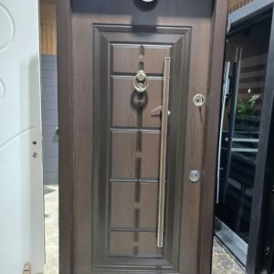 باب تركى ماركة تراست لامينوكس خشبي بنى فلات بلاطات 4 كالون مقاس 1 م - New Edition) Code : 101 )